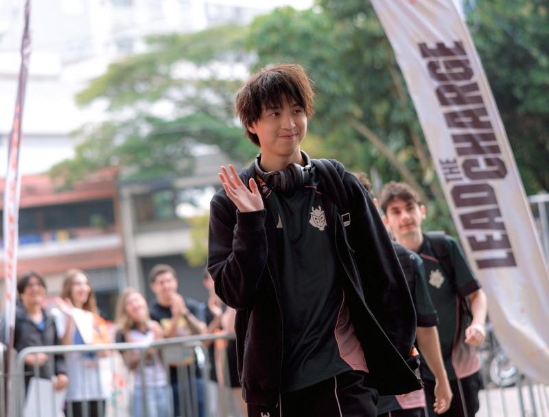 G2 Hans Sama tiết lộ bí kíp đánh bại BNK 810178